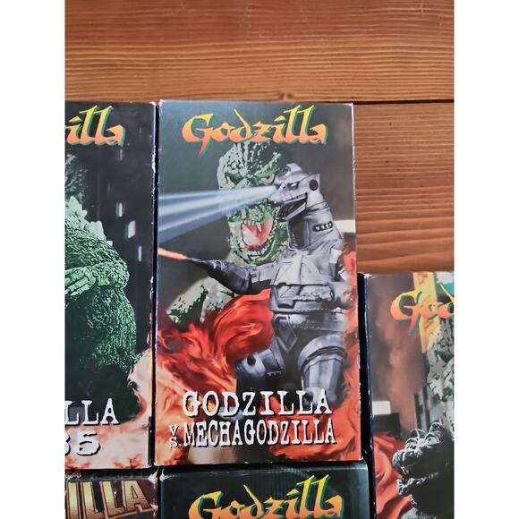 Lot of 7 Godzilla VHS Tapes; 2000, 1985, Mothra, Gidrah, Gigan, Mecha, Son - Picture 4 of 16